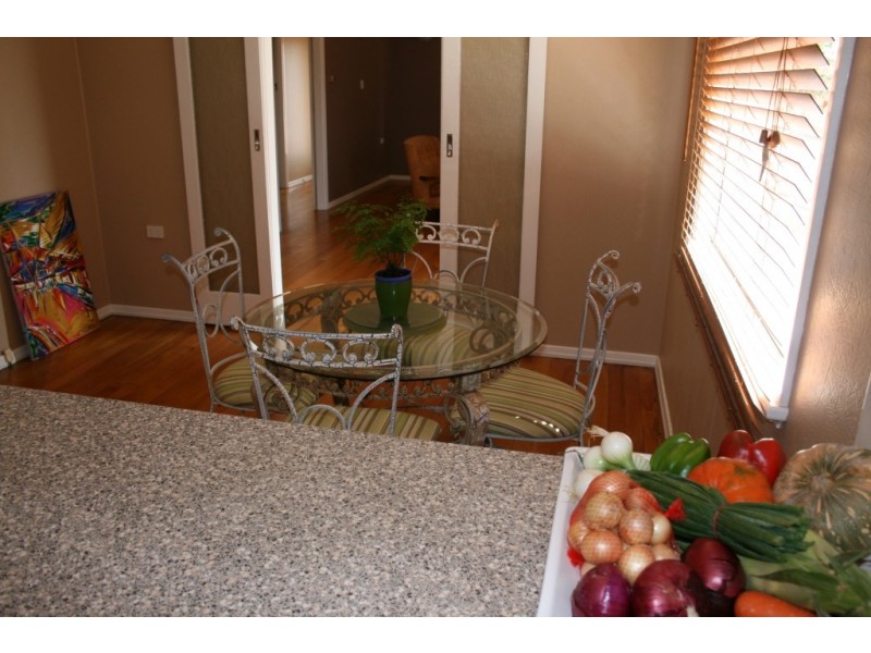 238a Herries Street, Newtown QLD 4350