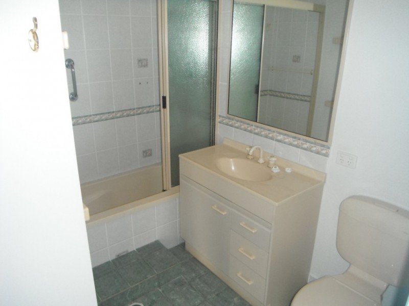 3/23 Lendrum Street, Newtown QLD 4350