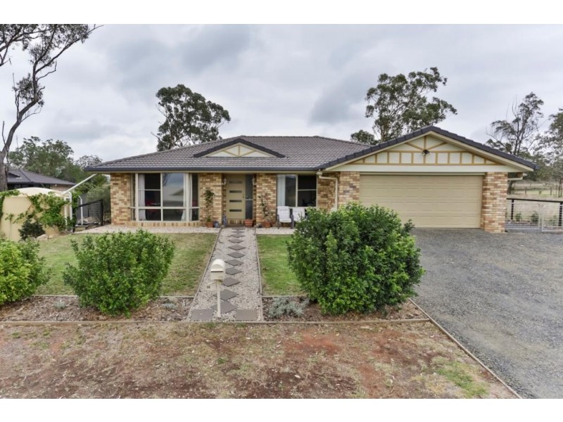 16 Kookaburra Court, Meringandan West QLD 4352