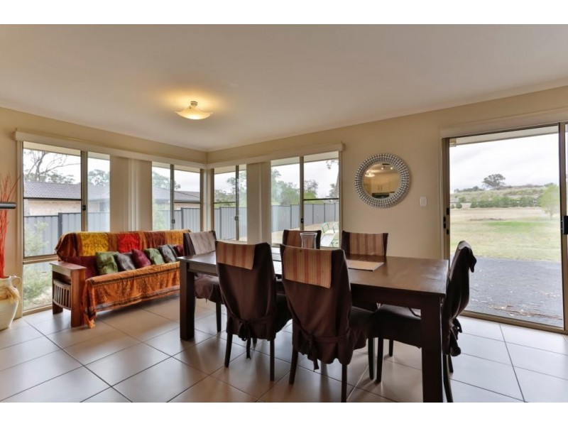 16 Kookaburra Court, Meringandan West QLD 4352