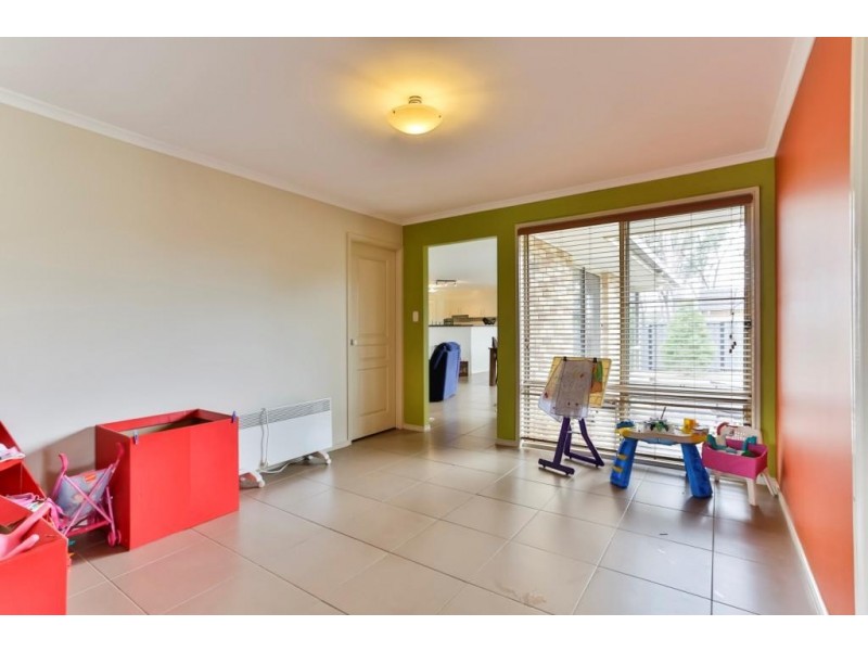 16 Kookaburra Court, Meringandan West QLD 4352