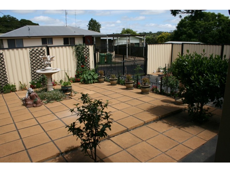 12 Monash Lane, Newtown QLD 4350