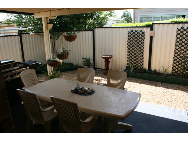 12 Monash Lane, Newtown QLD 4350