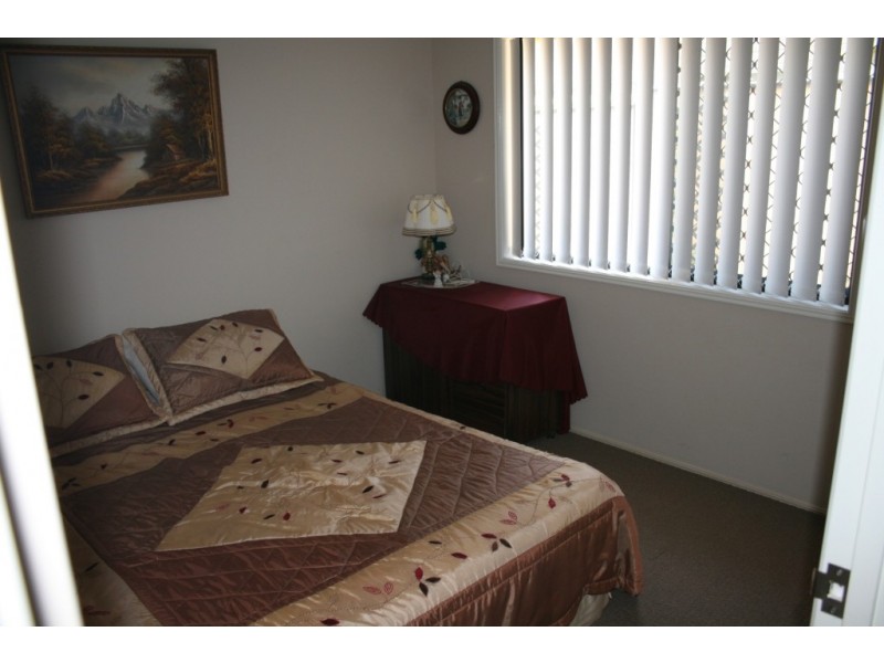 12 Monash Lane, Newtown QLD 4350