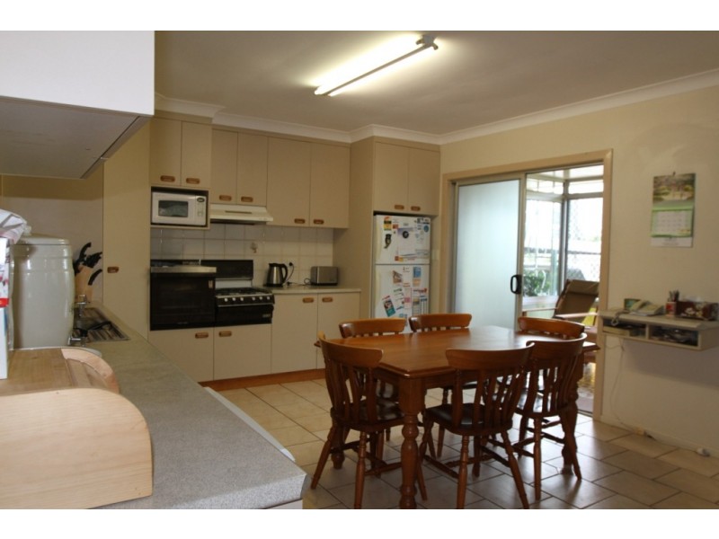 6 McIntyre Street, Centenary Heights QLD 4350