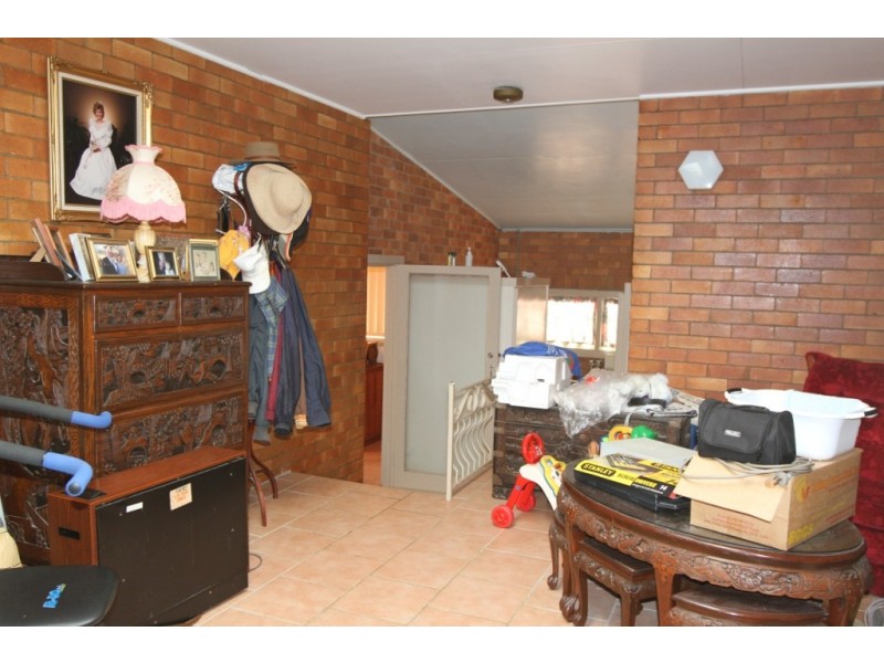 6 McIntyre Street, Centenary Heights QLD 4350