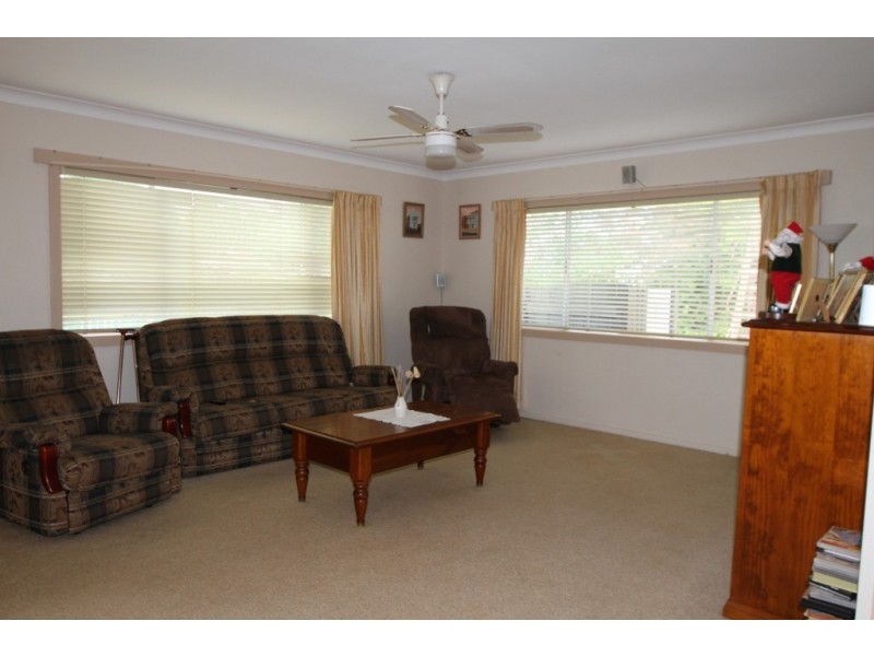 6 McIntyre Street, Centenary Heights QLD 4350