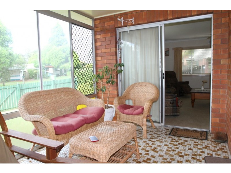 6 McIntyre Street, Centenary Heights QLD 4350