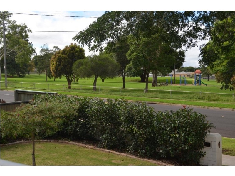 137 Jellicoe Street, North Toowoomba QLD 4350