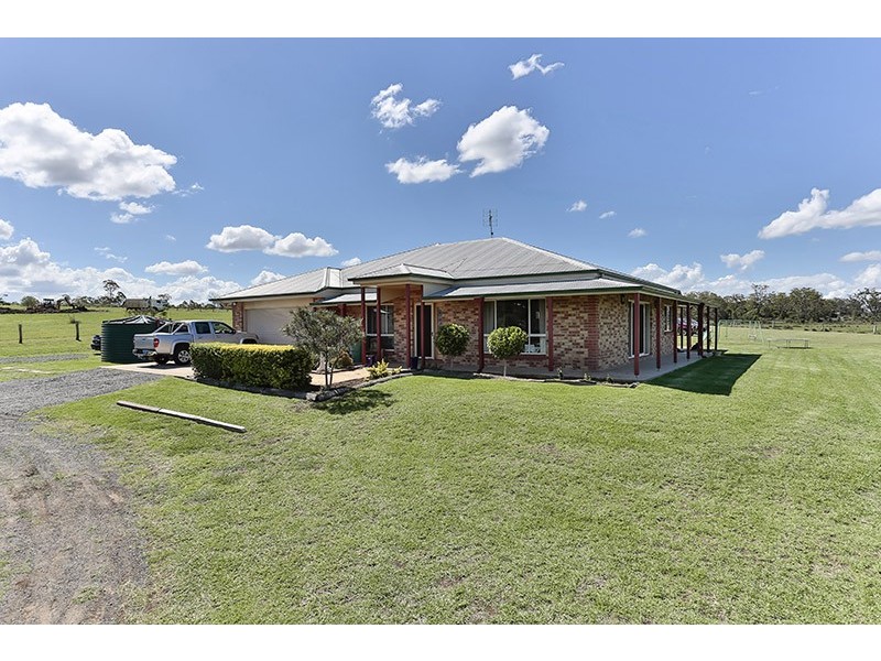 40 Peters Road, Meringandan West QLD 4352