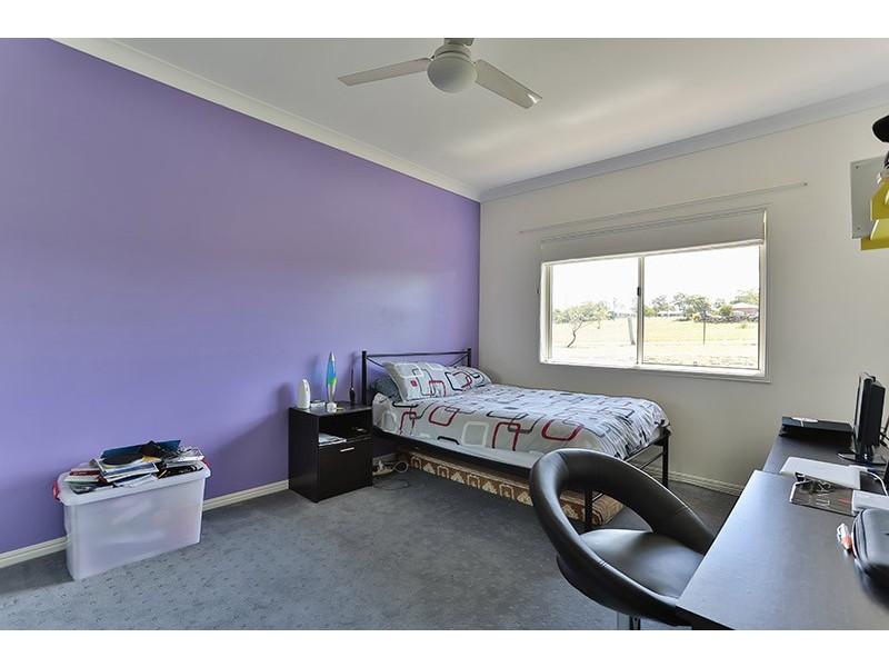 40 Peters Road, Meringandan West QLD 4352