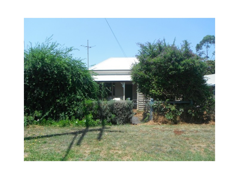 36 Rhyde Street, Mount Lofty QLD 4350