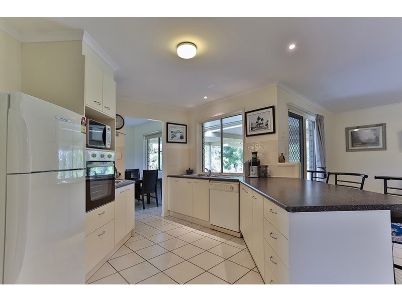 15 William Street, Meringandan West QLD 4352