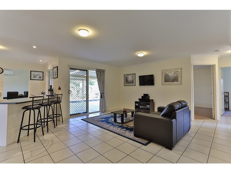 15 William Street, Meringandan West QLD 4352