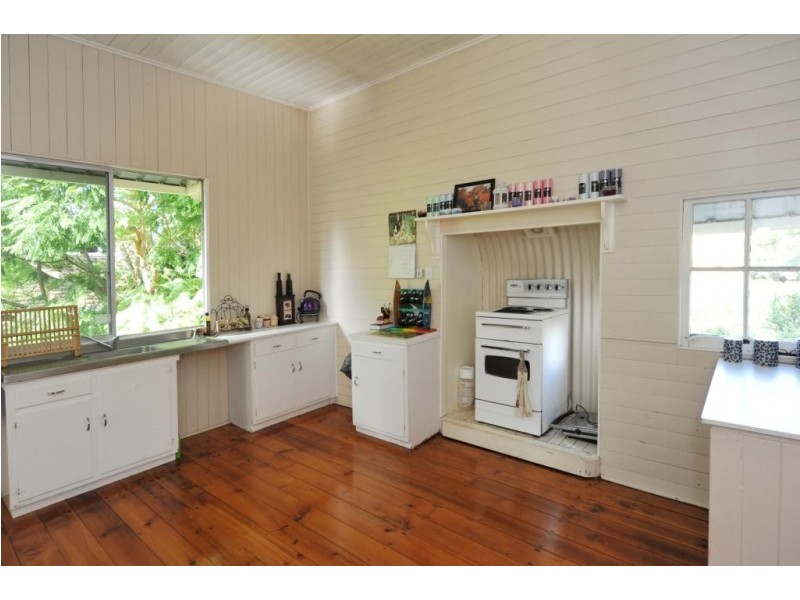 48 Monash Street, Newtown QLD 4350