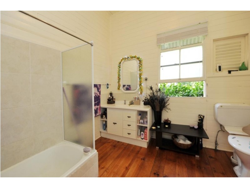 48 Monash Street, Newtown QLD 4350