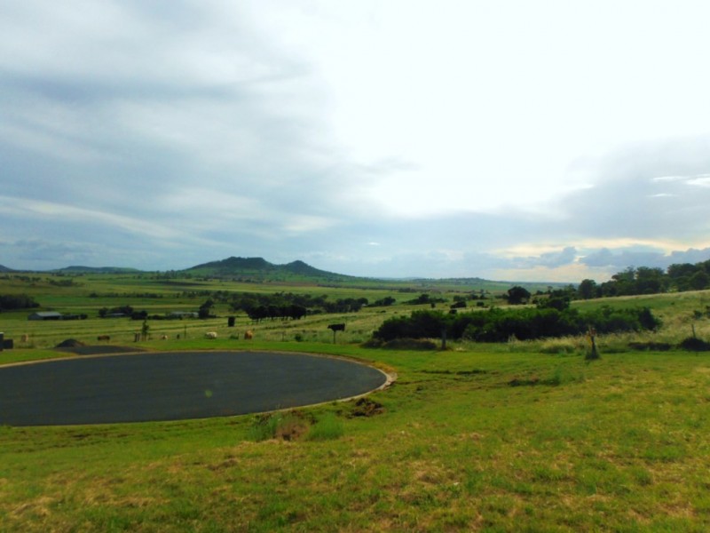 13 Panorama Cr, Gowrie Junction QLD 4352