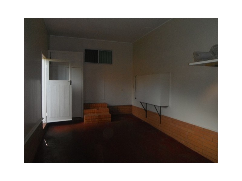 8 Kimmins Street, Rangeville QLD 4350