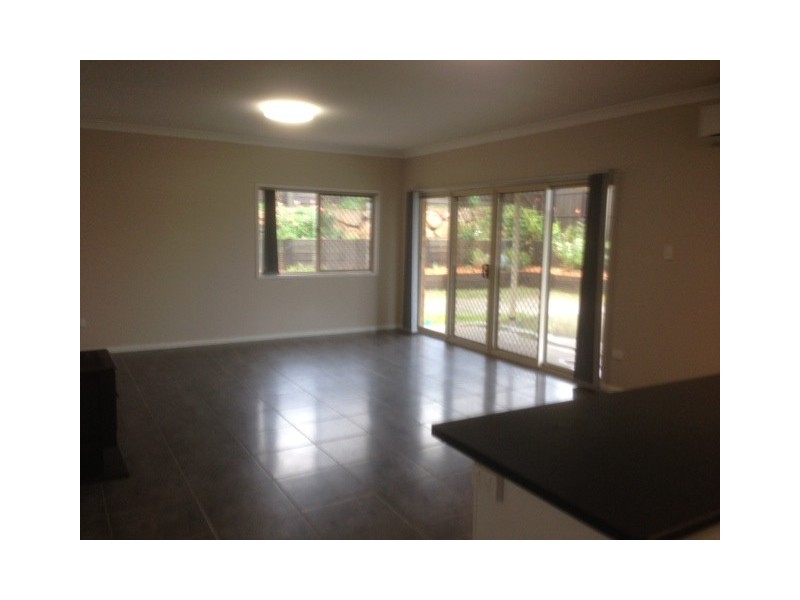 3 Punter Close, Glenvale QLD 4350