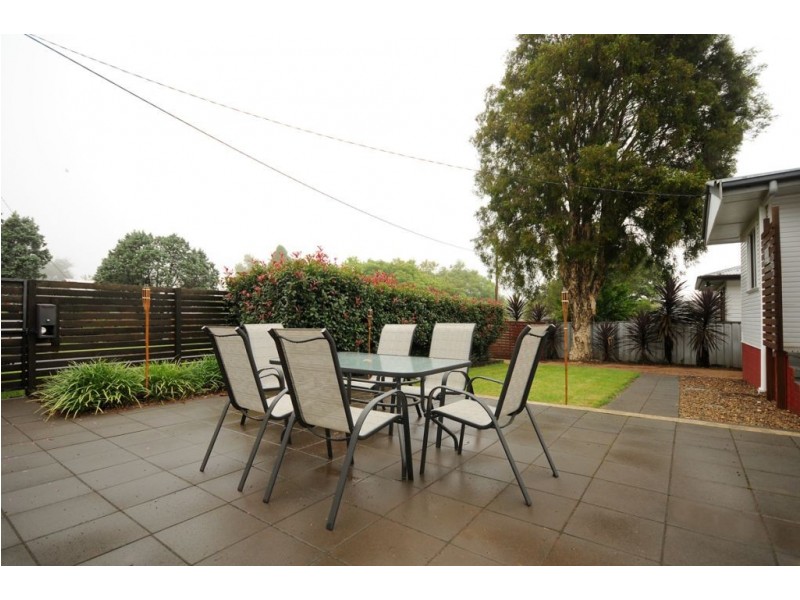 11 Acacia Ave, Rangeville QLD 4350