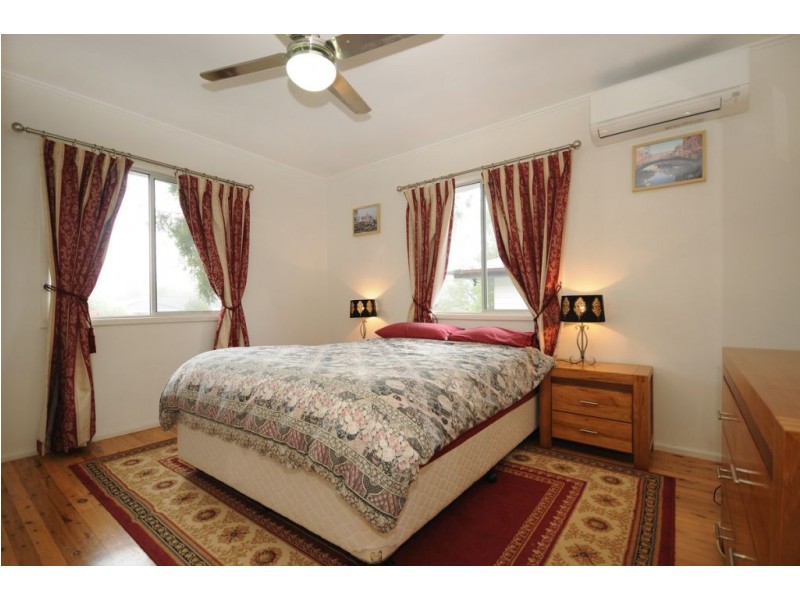 11 Acacia Ave, Rangeville QLD 4350