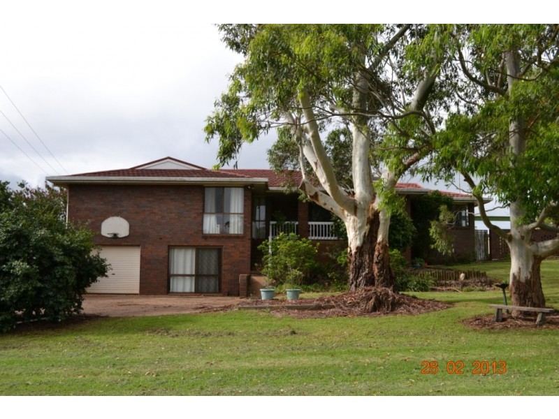 252 Meringandan Road, Highfields QLD 4352