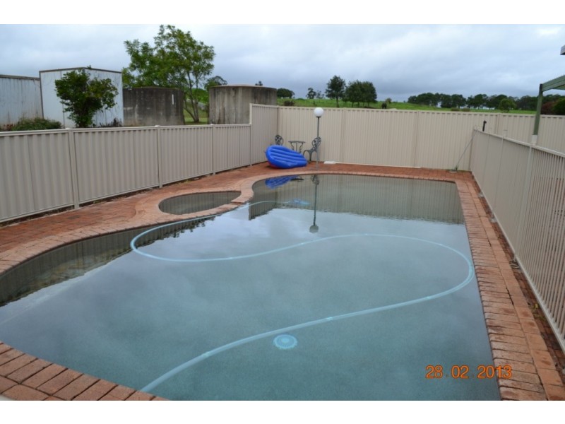 252 Meringandan Road, Highfields QLD 4352