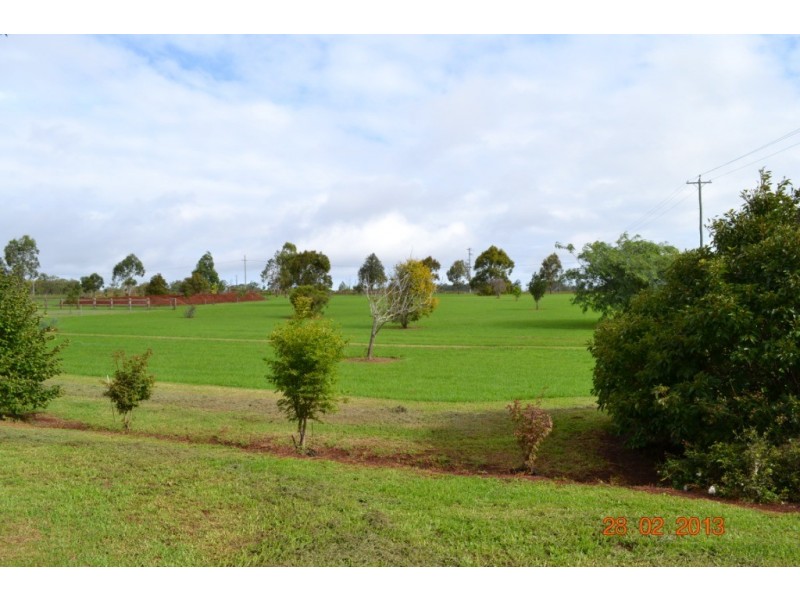 252 Meringandan Road, Highfields QLD 4352