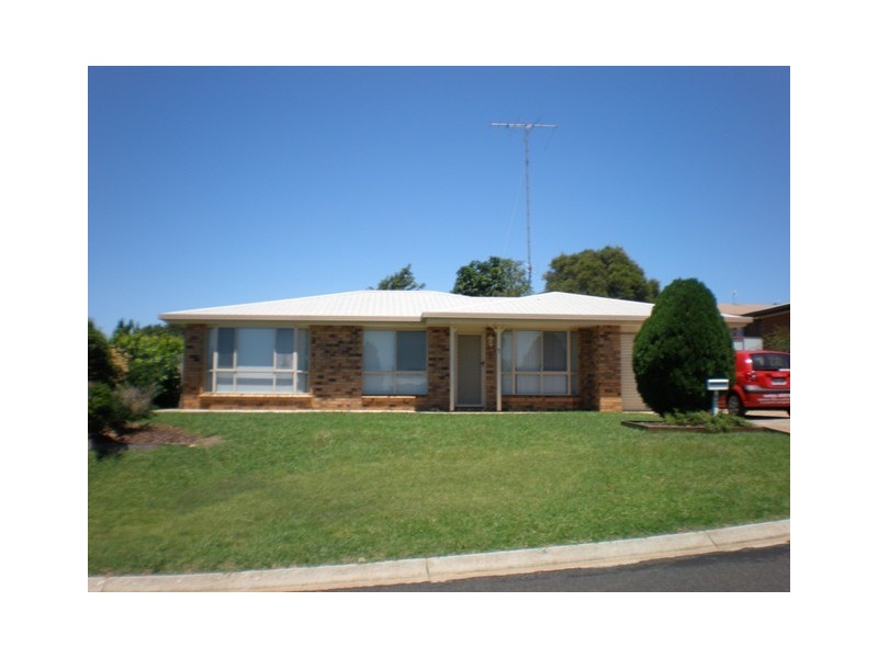 47 Horrocks Crescent, Kearneys Spring QLD 4350
