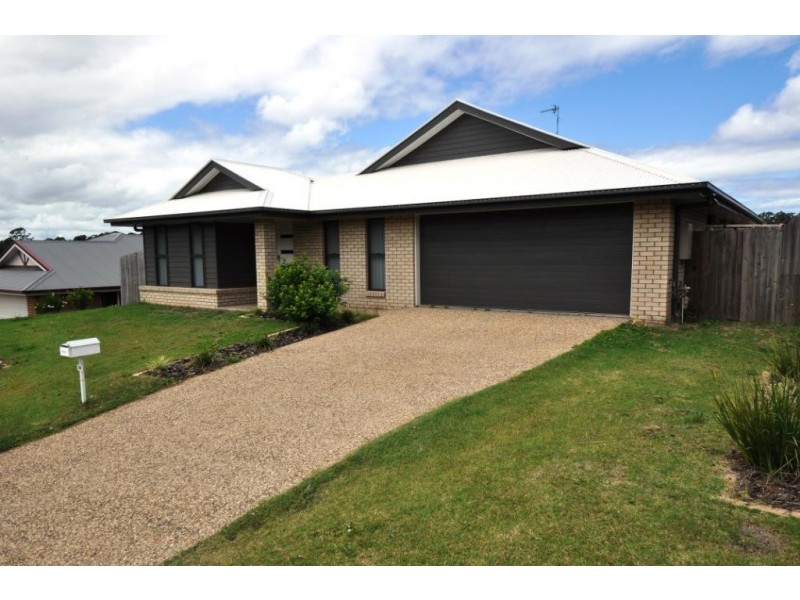 94 Hogg Street, Wilsonton Heights QLD 4350