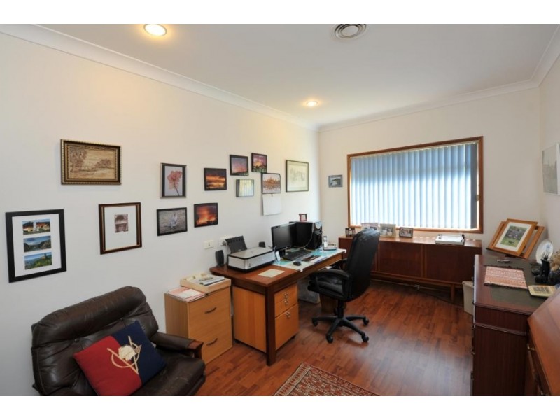 26-28 Dippel Street, Middle Ridge QLD 4350