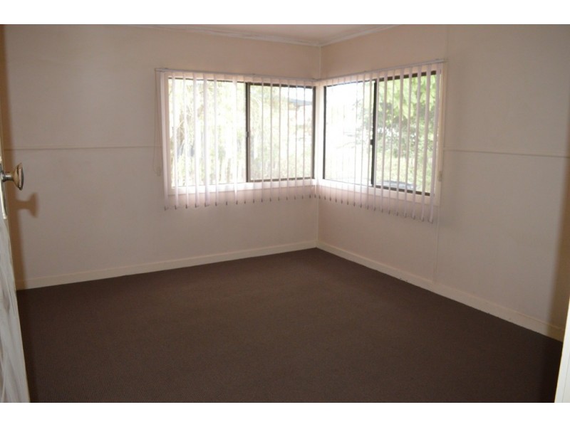 3 Gleeson Crescent, Harlaxton QLD 4350