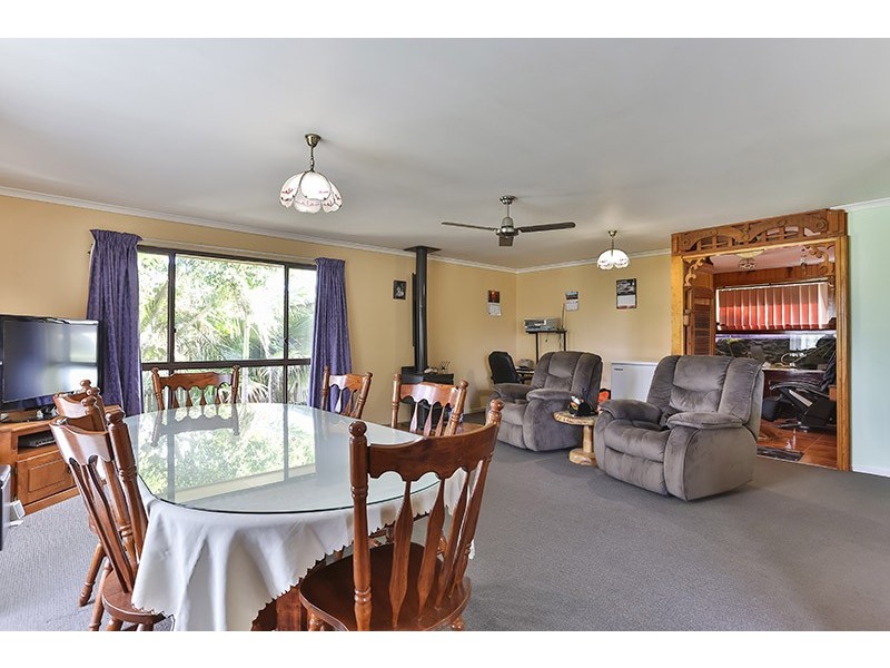 10 Highview Street, Meringandan West QLD 4352