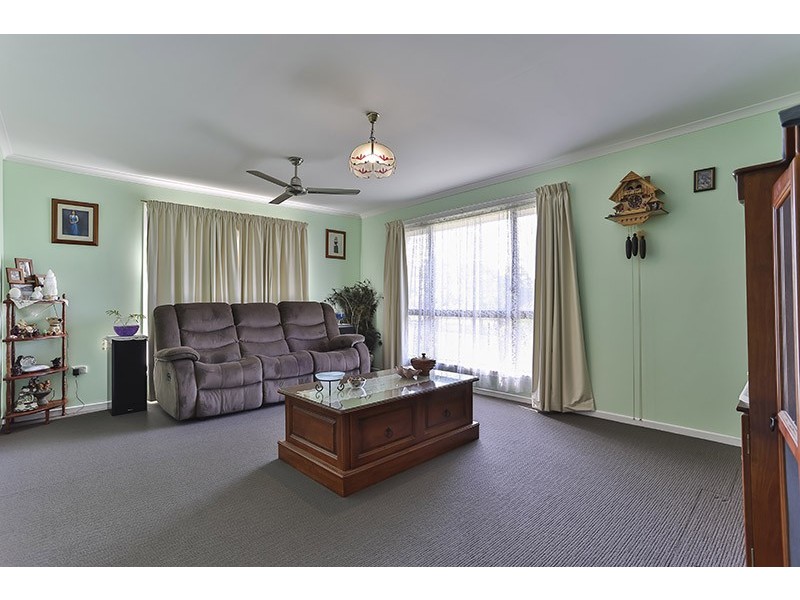 10 Highview Street, Meringandan West QLD 4352