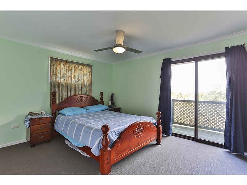 10 Highview Street, Meringandan West QLD 4352