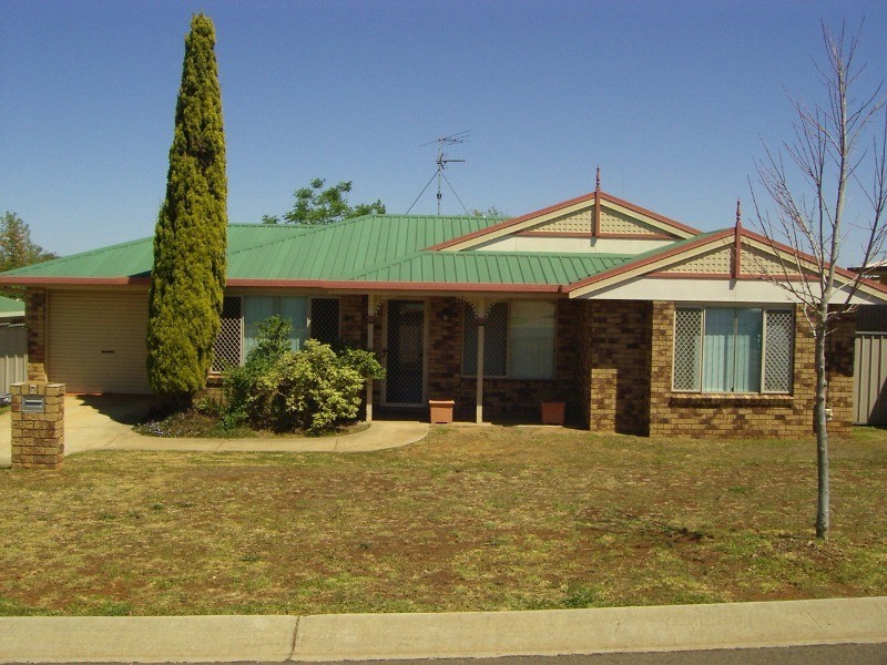 7 Liquidamber Street, Glenvale QLD 4350
