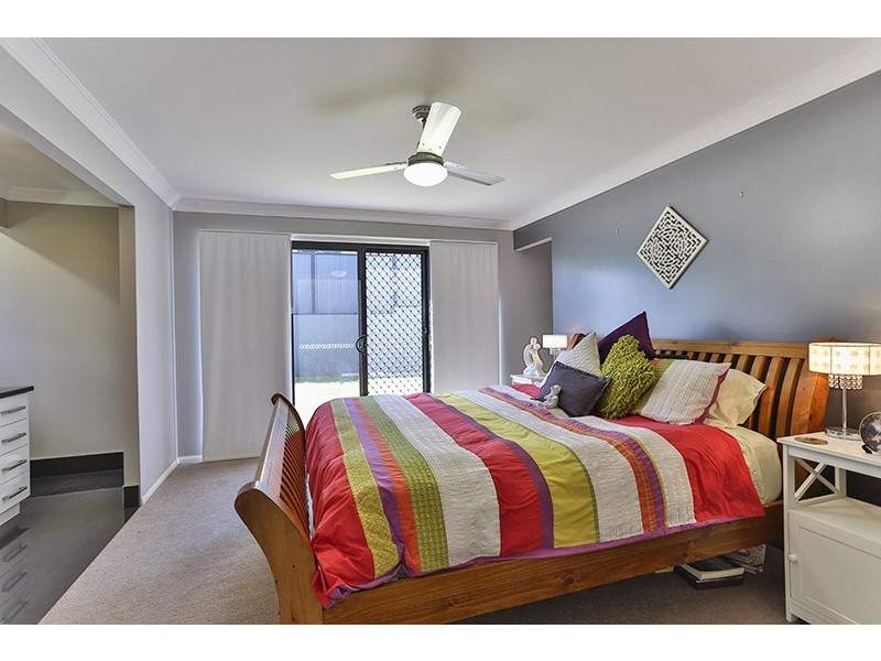 16 Ace Drive, Glenvale QLD 4350