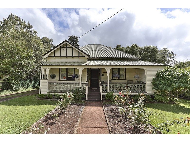 35 Cumming Street, North Toowoomba QLD 4350