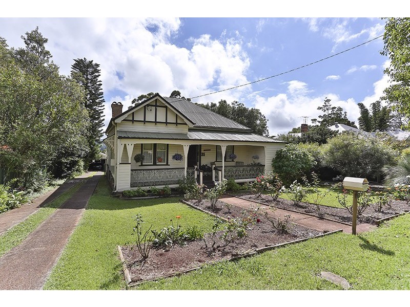 35 Cumming Street, North Toowoomba QLD 4350
