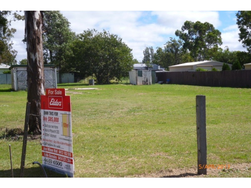 11 Thomas Street, Pittsworth QLD 4356
