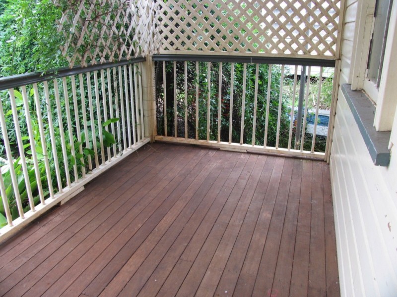 36 Rhyde Street, Mount Lofty QLD 4350