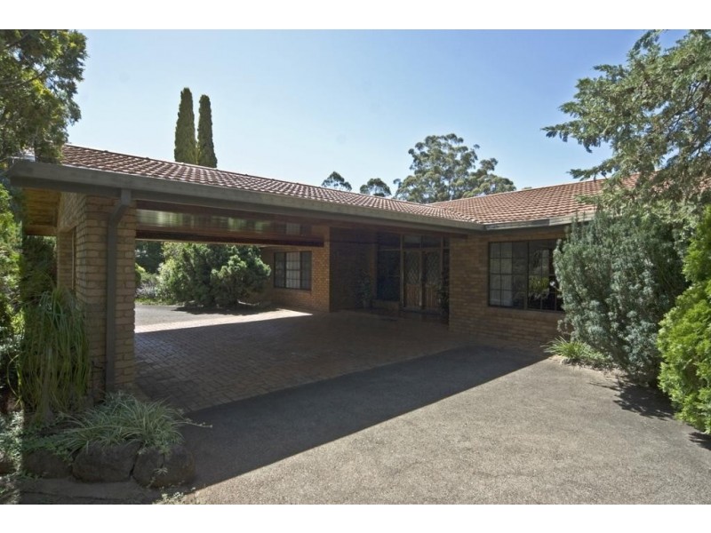 6 Inadale Court, Middle Ridge QLD 4350