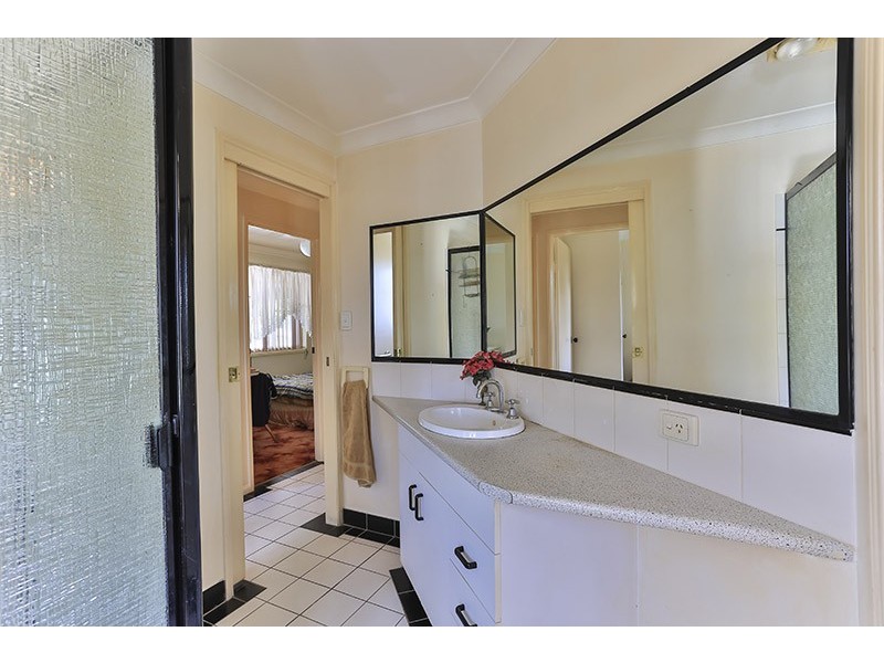 4 Scenic Court, Gowrie Junction QLD 4352