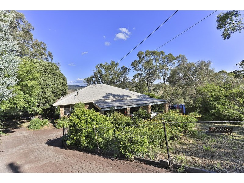 4 Scenic Court, Gowrie Junction QLD 4352