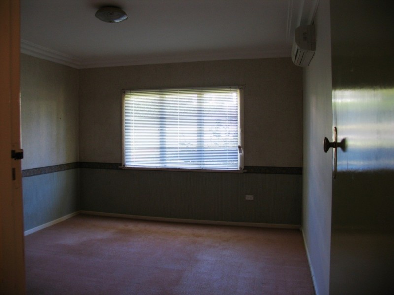 5 Swenson Street, Mount Lofty QLD 4350