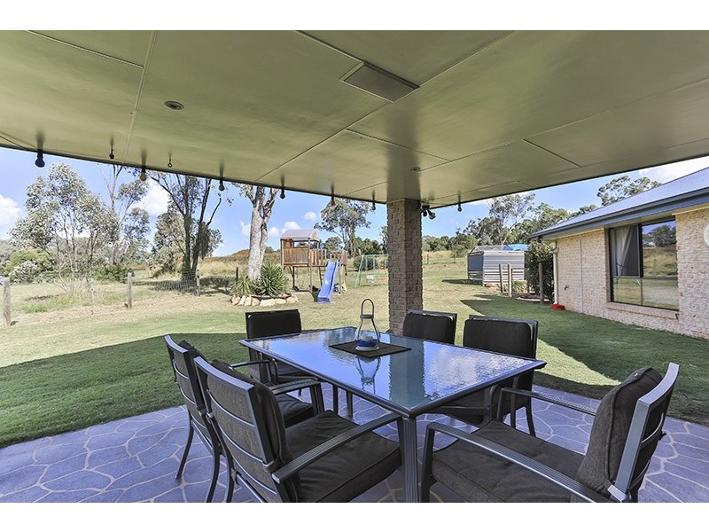 20 Kookaburra Court, Meringandan West QLD 4352