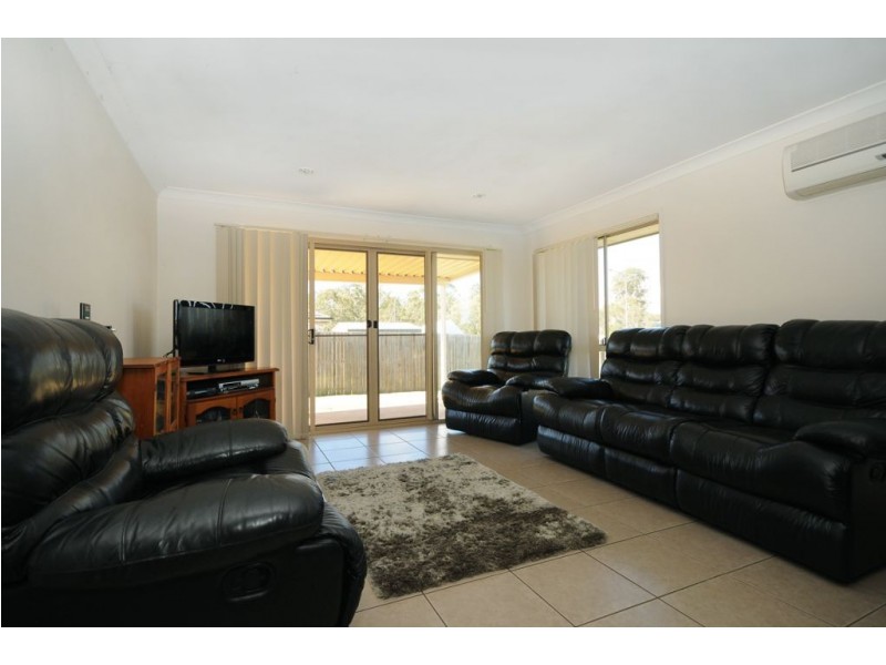 690 Greenwattle Street, Harristown QLD 4350