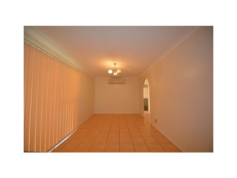 31 Fry Street, Middle Ridge QLD 4350