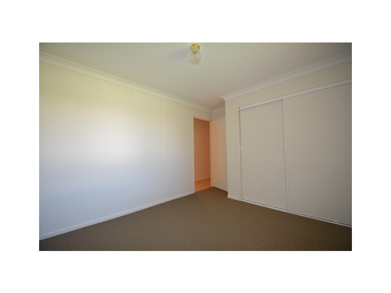 31 Fry Street, Middle Ridge QLD 4350