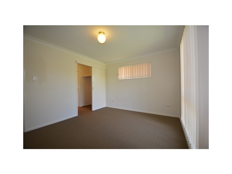 31 Fry Street, Middle Ridge QLD 4350